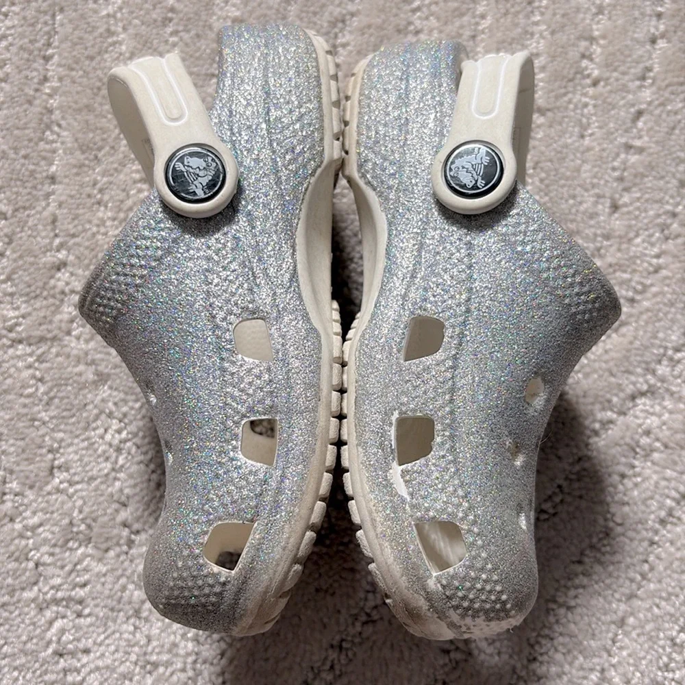 CROCS preowned areas